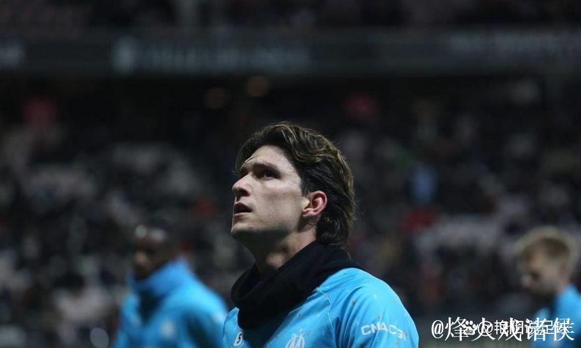 巴莱尔迪被德泽尔比冷落，同时阿根廷中卫梅迪纳则得到机会