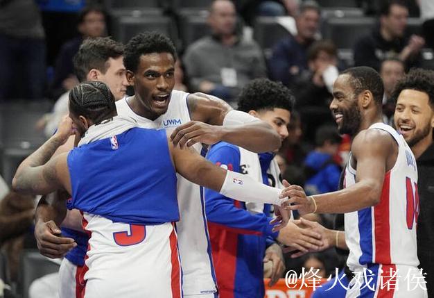 惊爆！西部垫底逆袭东部强队，魔术击败活塞
